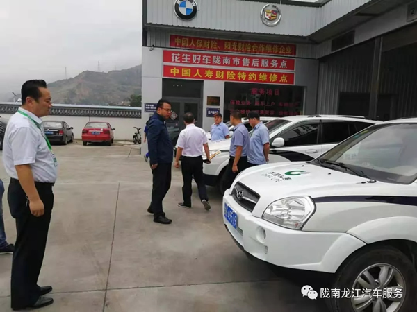 金錘鈑金，銀槍噴漆！龍江汽修值得信賴！